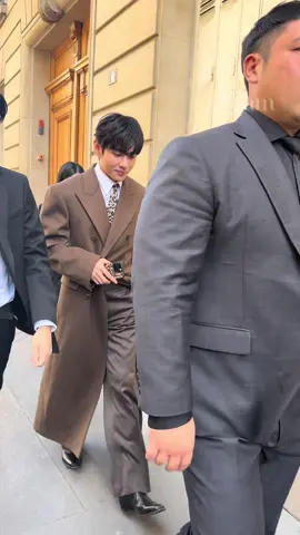 #taehyung today in Paris #fasionweek #paris #celine #bts 