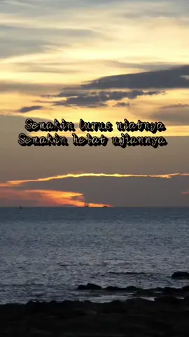 #tetaptenang😊☺️ #senyumsokmo😊☺️😉🤗😍😘 #💞NN💞 #🎶🎵🎼🎤🎧🎸🎶🎵😍 #fypシ゚viral🖤tiktok 