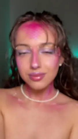 barbie fairytopia marmaidia inspired makeup🧜🏻‍♀️🐚 #inspiredmakeup #makeuptransition #barbiemovies #barbiemermaidia #mermaidmakeup 