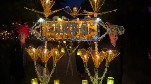 #Natywa #🥷🥷🥷 ပအိုဝ့်ရိုးရာ မီးကြာခွက်🖤🖤🖤🖤#တနံဒုံ 