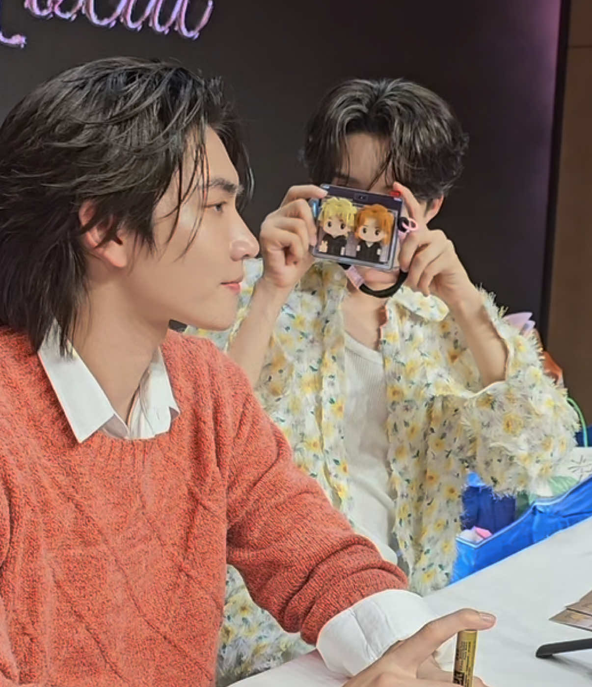 Boss: where's my gift? Me: Noeul's smile na~@BOSS.CKM  ps.that 'Polaroid' was originally meant for Boss but i thought it suited Eul better🤭 so i changed my mind at the last minute😗 hope u use the keycaps  @Noeul  #bossnoeul #bonoh 