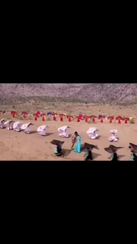 Joget 😂💃 #bollywoodsong #sonalibandre #sunilshetty #fypシ #foryou 