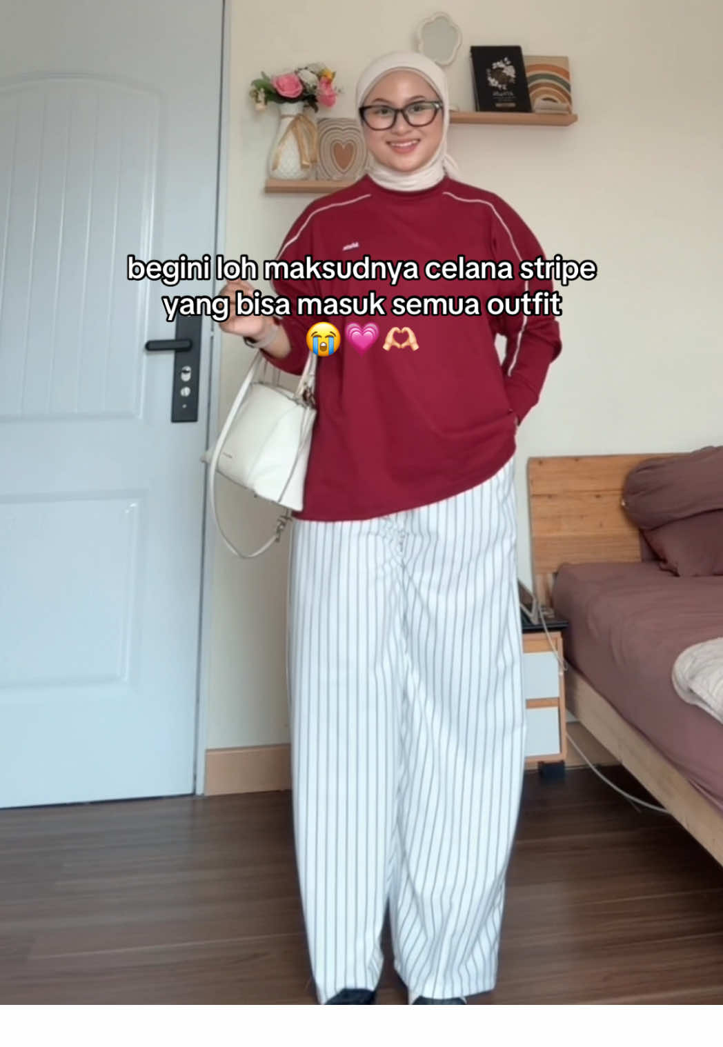 cocok bgt buat yang kakinya gede kaya aku😭💗 btw bb aku 60 tb 155 yaa✨ #celana #celanakulot #celanabahan #ootdhijab #outfitideas 