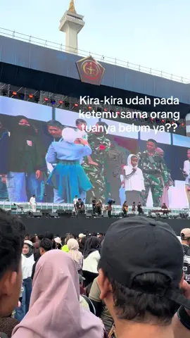 Anak-anak yang hilang diacara Hut TNI. Udah pada ketemu orang tuanya belum ya. Mana ada yang masih bayi lagi 🥹. #huttni80 #tniindonesia🇮🇩  #tniprima #tnirakyat #tnimaju 