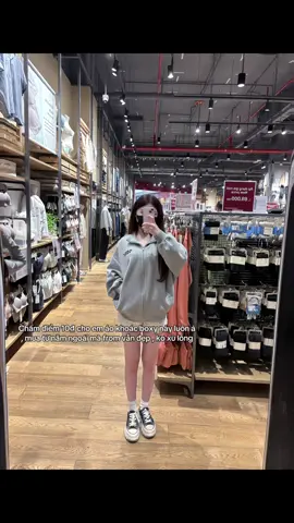 Áo khoác boxy phải chấm điểm 10 #phoidoxinh #elymacgi #aokhoac 