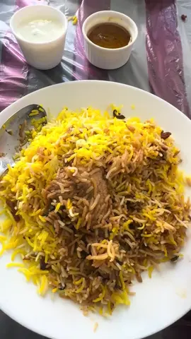 Aap muje biryani khilaoge ?? #chickenbiryani #2025 #farooqcooks #farooqcooksforhiswife #viralvideo 