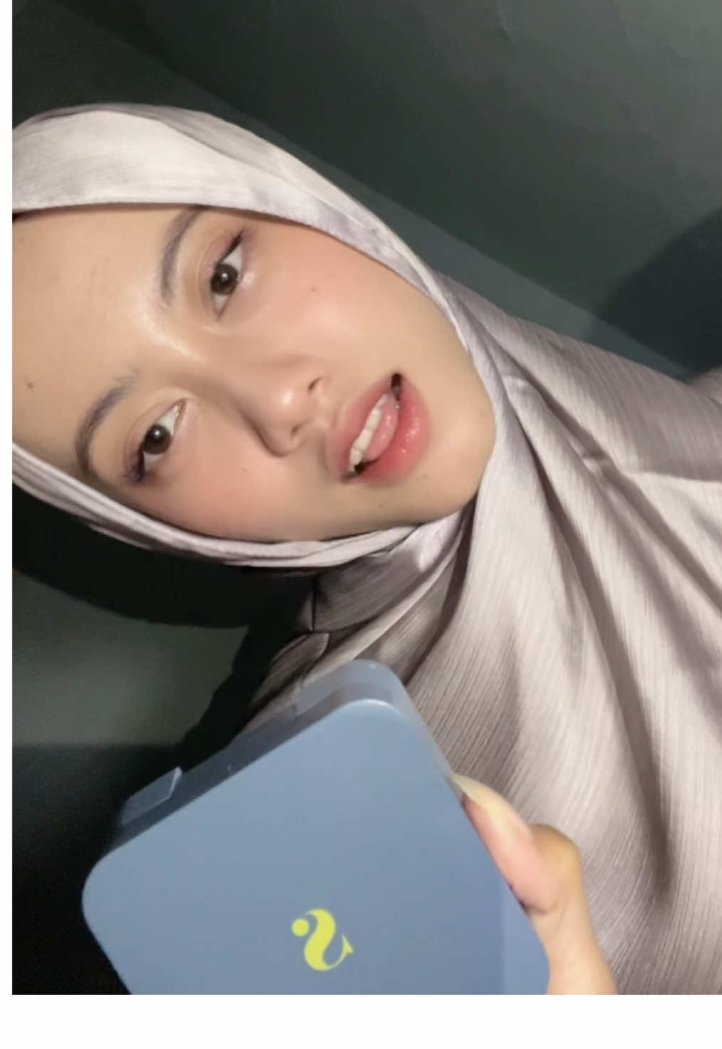 aku pake yg N01 NINA gais🤩🤏🏻 #somethinc #cushionsomethinc #hoomansometinc 