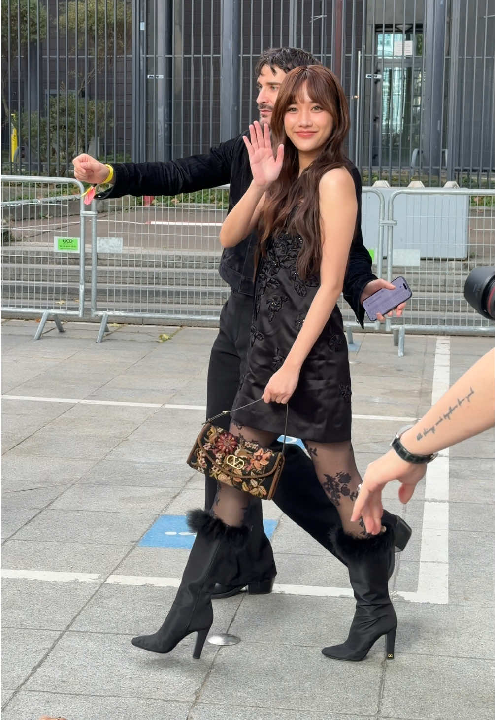 #freen au défilé #valentino #TikTokFashion #freensarocha 