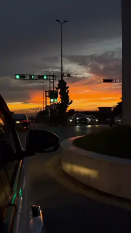 اور پھر کچھ یوں ہوا… سب رنگ مدھم پڑ گئےSunset 🌅 #fypシ゚ #foryoupageofficiall #foryou #foryou #foryoupageofficiall2022 