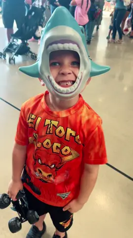 He’s been waiting 5 months since his birthday for this day!! What a blast!! 💥 #monstjam #attstadium 