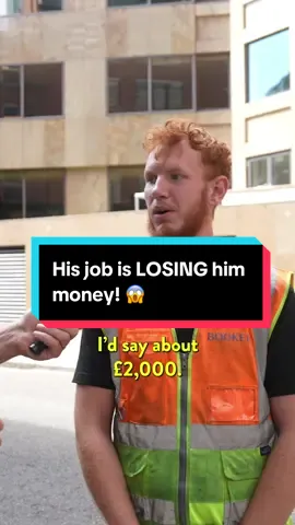 He knows NOTHING about money… 😕 You can get 1 MONTH FREE of @Stan through the link in bio 🔗 #ad #simonsquibb #dreams #business 