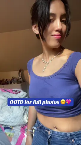 #foryoupage #relatable #OOTD#cuteoutfits#fallphotos#classof26💙  The one time I have my hair up 🥺