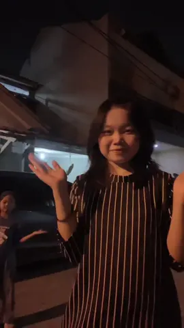 dia heboh sendiri