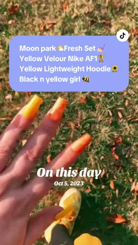 #tyedye #nails #yellownails #moonpark #pittsburgh 