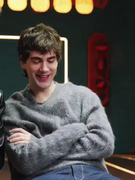 quien mas no supera que Pau está perfecto para interpretar a Adrik Cash? ❤️‍🔥  #pausimon #elrefugioatomico #billionairesbunker #adrikcash #perfectosmentirosos 
