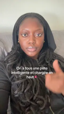 Et puis t’as nous poitrine on dirait table 🤣#viral #trend 