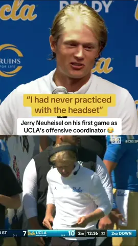 Jerry Neuheisel figuring out the headset vs. Penn State 😅 (via @UCLA Athletics) #cfb #CollegeFootball #ucla #sports 