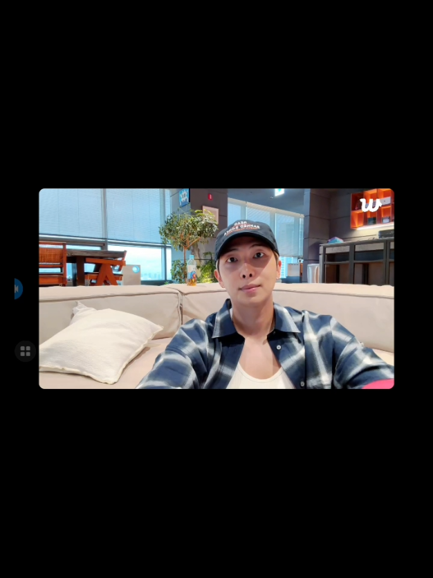 namjoon live dan cerita kebiasaan apa yang sedang dilakuin sekarang, dan juga konfirmasi dimana dia sedang berada sekarang, huhuuu 💜💜💜🐨🐨 #namjoon #RM #bts #fyppp #weverselive 
