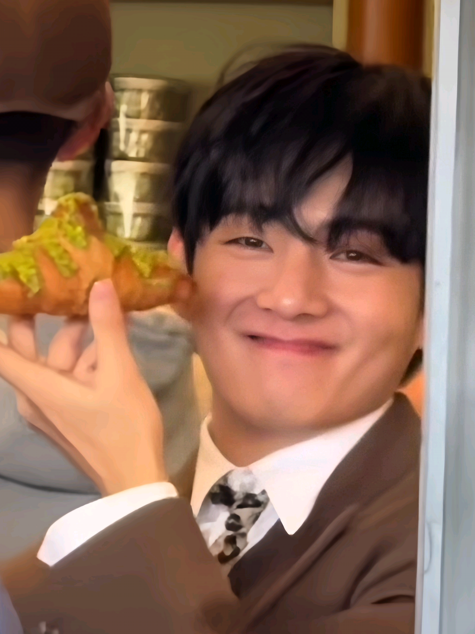 awww so cute 🤏 #taehyung #v #pairs #fyp 