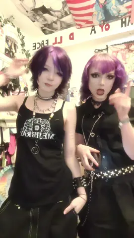 stel man är MEN ASSÅ MY TWIN omg @irlrumii #bsf #purplehair #alt #foryou 