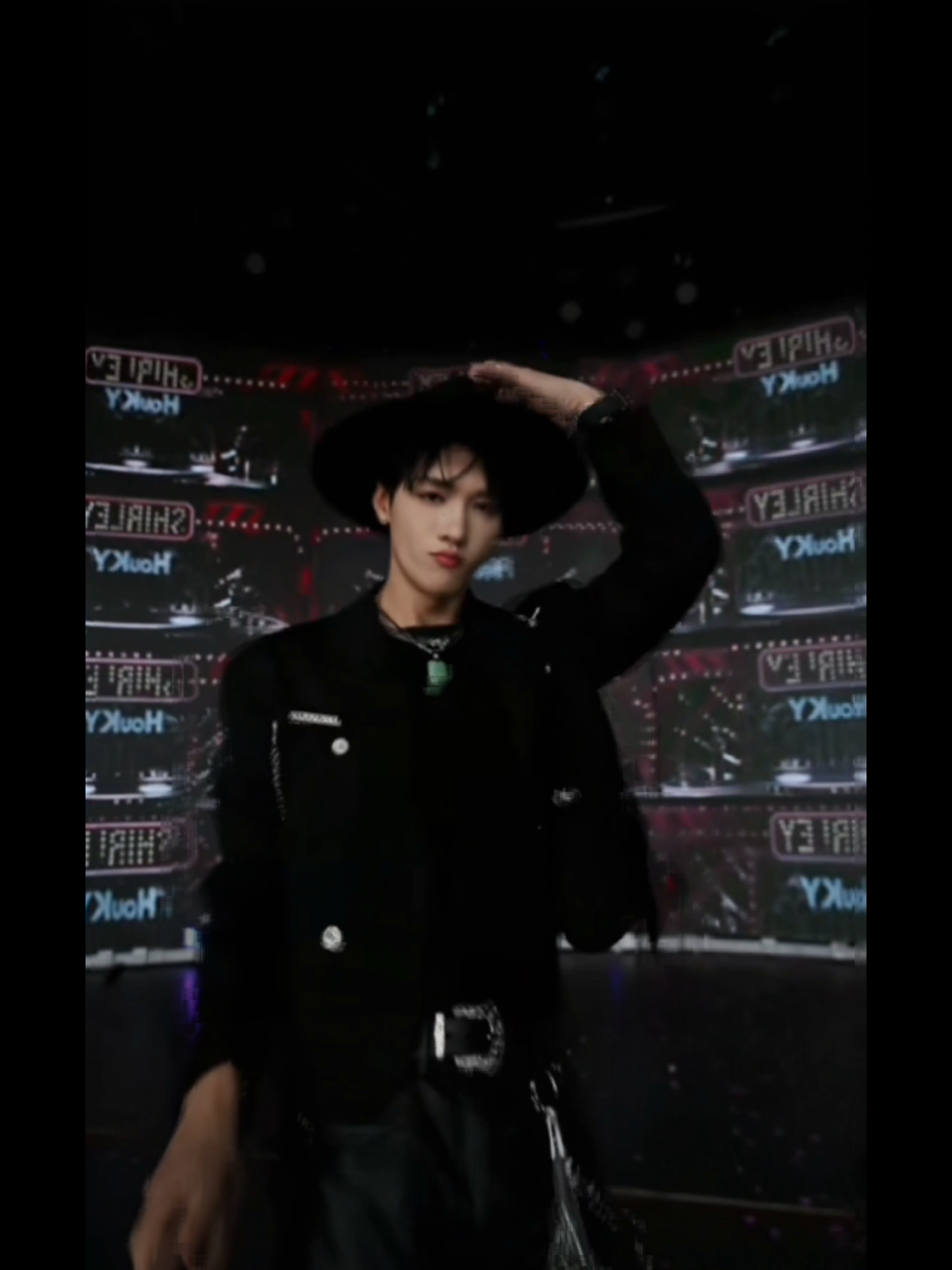 251005/1분음악변경)🐈‍⬛❤️#H131-笑脸给多了#H131 #卡其喵H131🐈‍⬛  KaQiMiao #Dance ChineseBoys 🐈‍⬛😘❤️ #Douin 