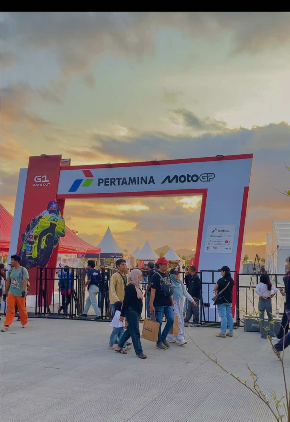 Bangga ikut berpartisipasi dalam meramaikan ajang besar balap MOTO GP MANDALIKA hari ini dan sampai ketemu di MOTO GP MANDALIKA di tahun depan🔥 #motogp #mandalika #lombokvirall🌴🌴 