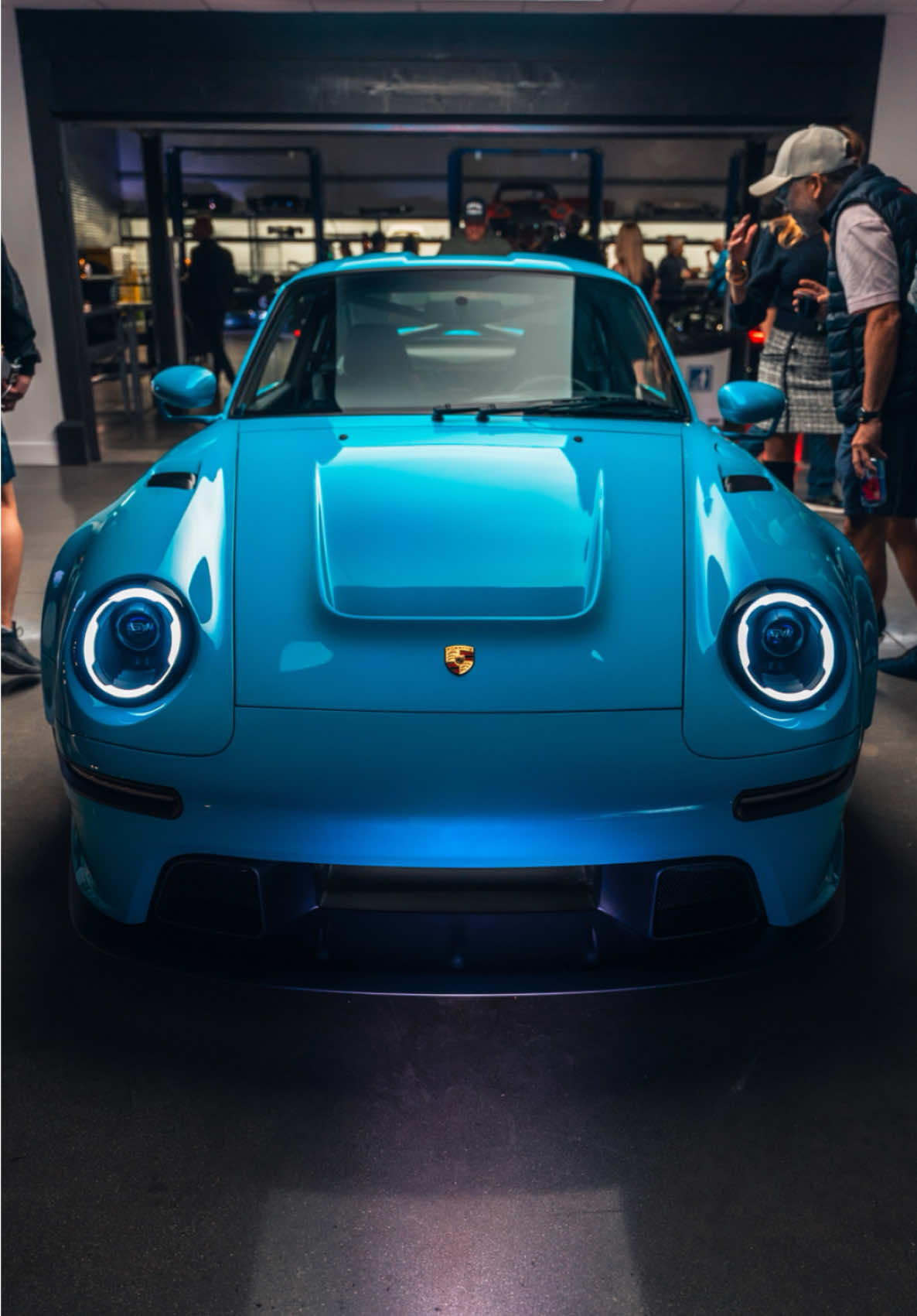 Guntherwerks has some of the cleanest cars 😮‍💨 #porsche #cars #carsoftiktok 