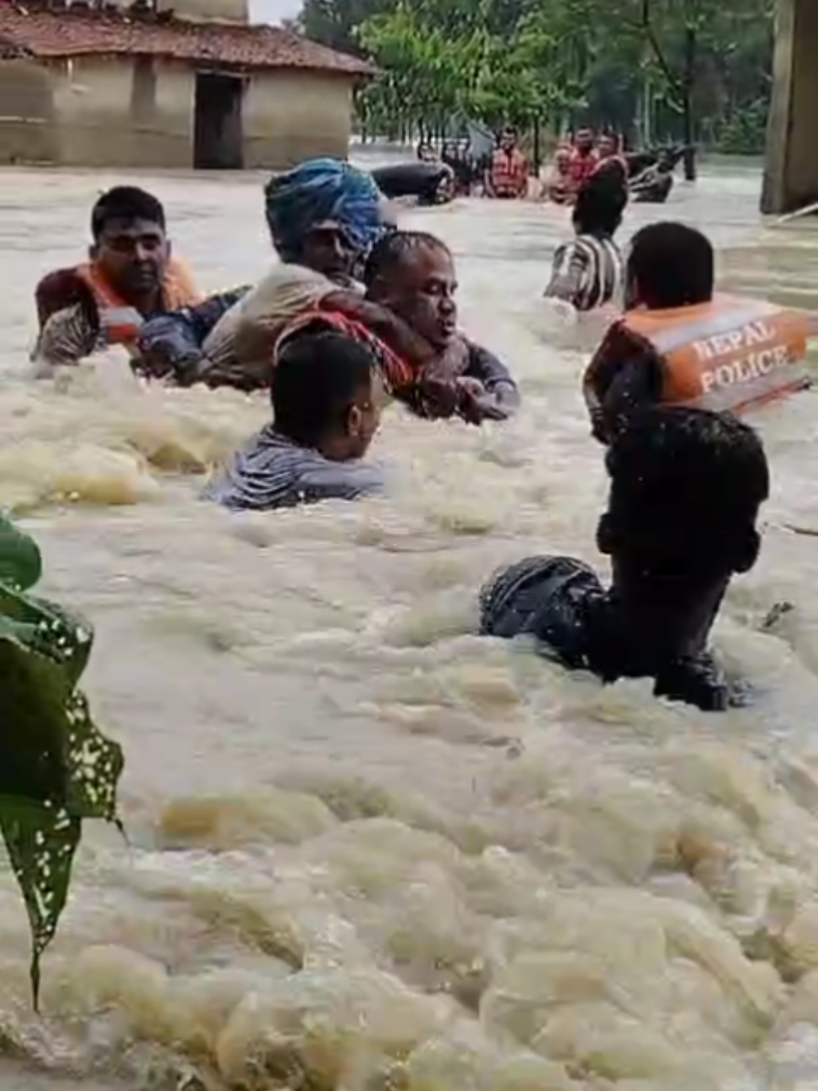 #Nepal #police #Duban  #rescue  #sarlahi
