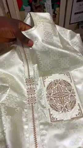 WhatsApp +22371712642