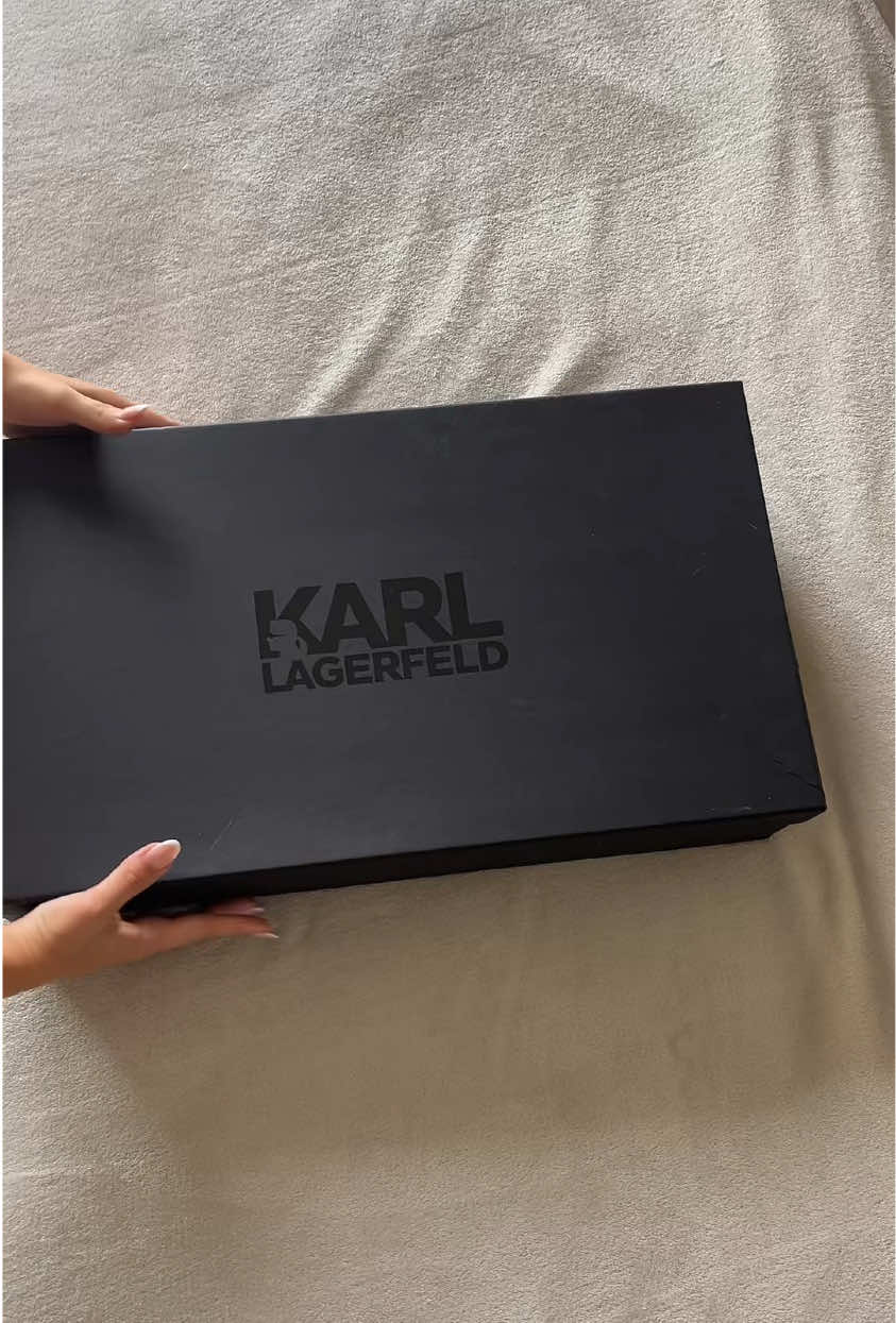 Unboxing Karl Lagerfeld talon   #unboxing #karllagerfeld #fashion #fashionunboxing #fyp 