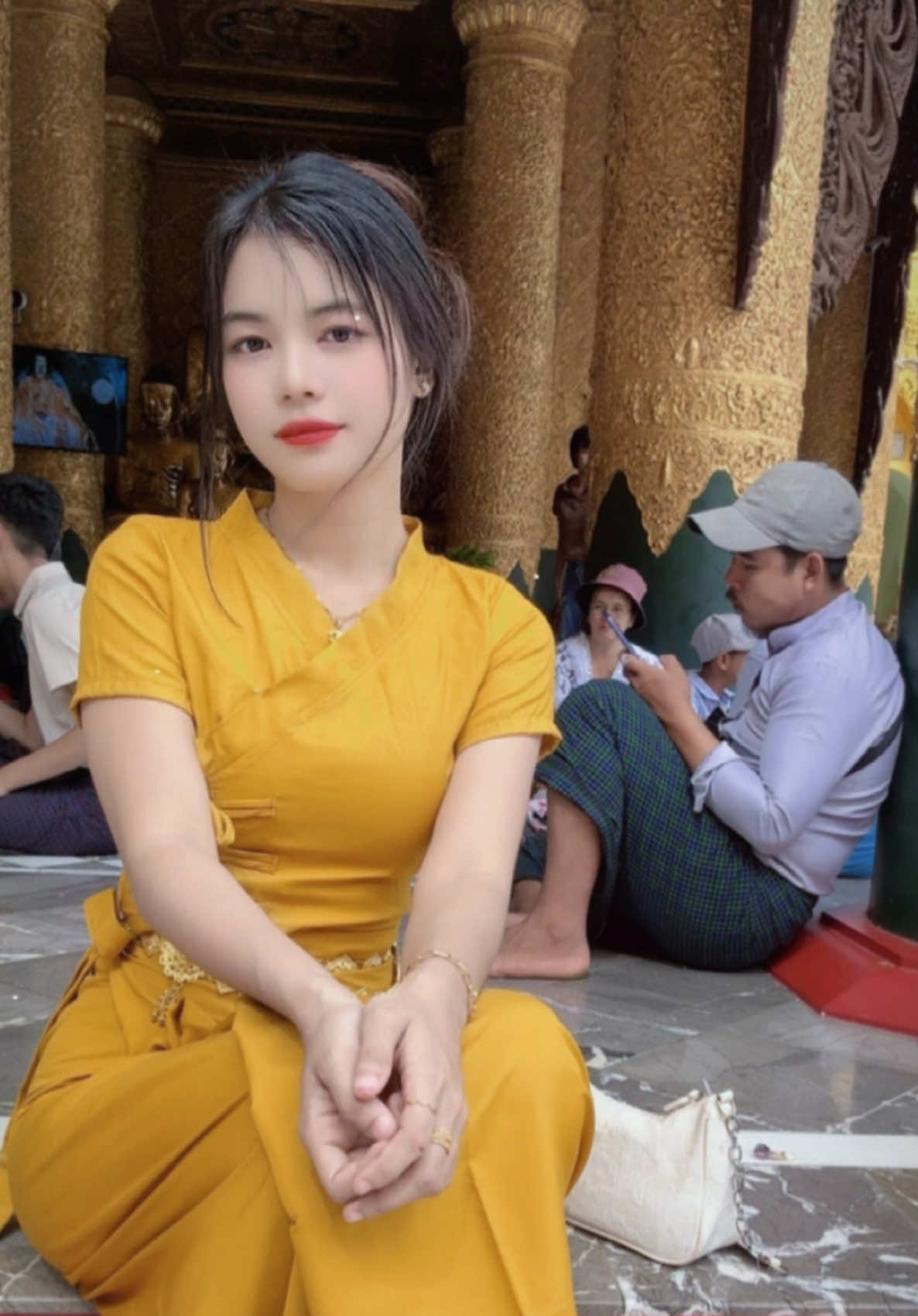 #CapCut #ရှမ်းမလေးဆိုရင်ရောချစ်လား #creatorsearchinsights #followers #tiktokmyanmar🇲🇲 