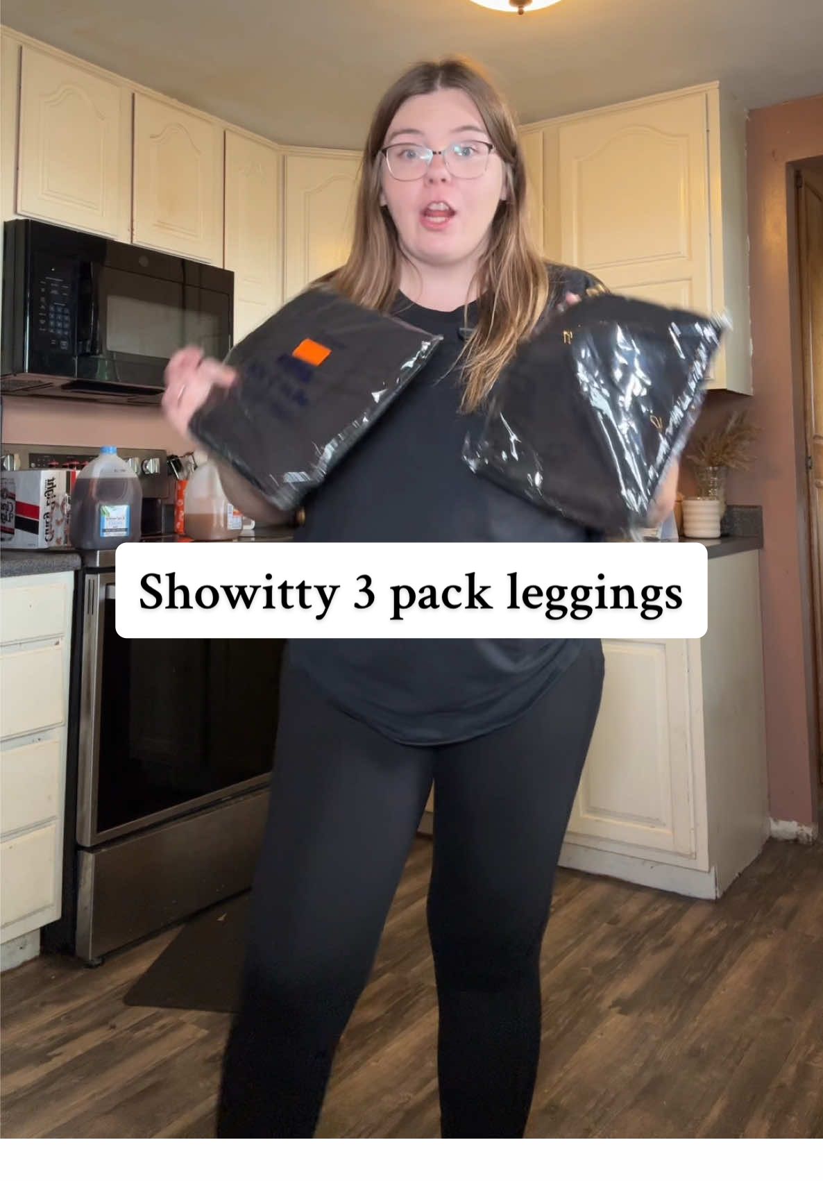 And you get 3! #showittyfleecelineleggings #fleecelinedlegggings #showitty #tiktokshopblackfriday 