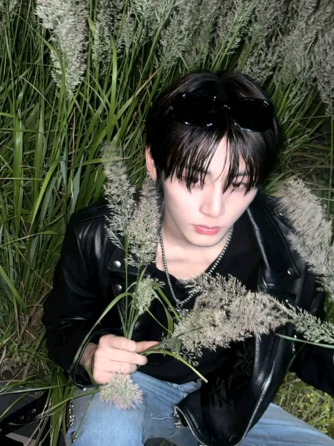 #sanhakwe // can you be my number one🐈‍⬛😛 @╰┈➤𝐠𝐲𝐮𝐠𝐲𝐮 ᡣ𐭩.ᐟ  #taesan #woonhak #boynextdoor #sudekalpsvvl 