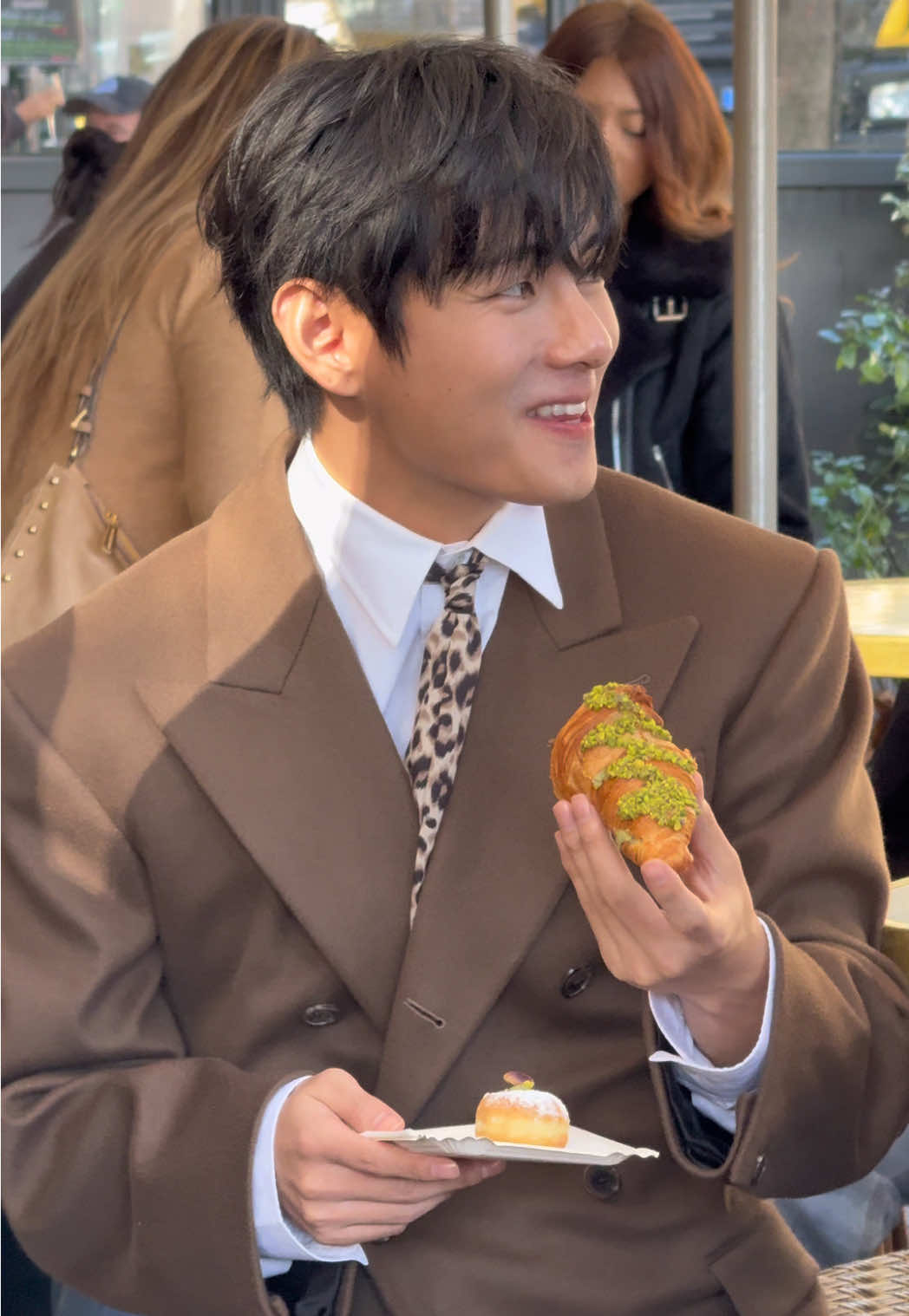 #taehyung enjoys Parisian life #bts 