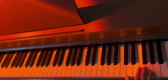 Đám trẻ ở đại dương đen… #xuhuong #pianoplayer #hocpianoeasy #tuhocpiano #100ngayhocdanpiano 