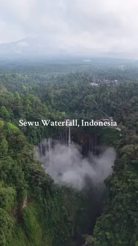 #tumpaksewuwaterfall #indonesia🇮🇩 #eastjava #vacation #drone 