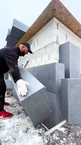 why so many houses in Europe have thick foam boards covering their walls?#foryou #tiktok #knowledge #usa🇺🇸 