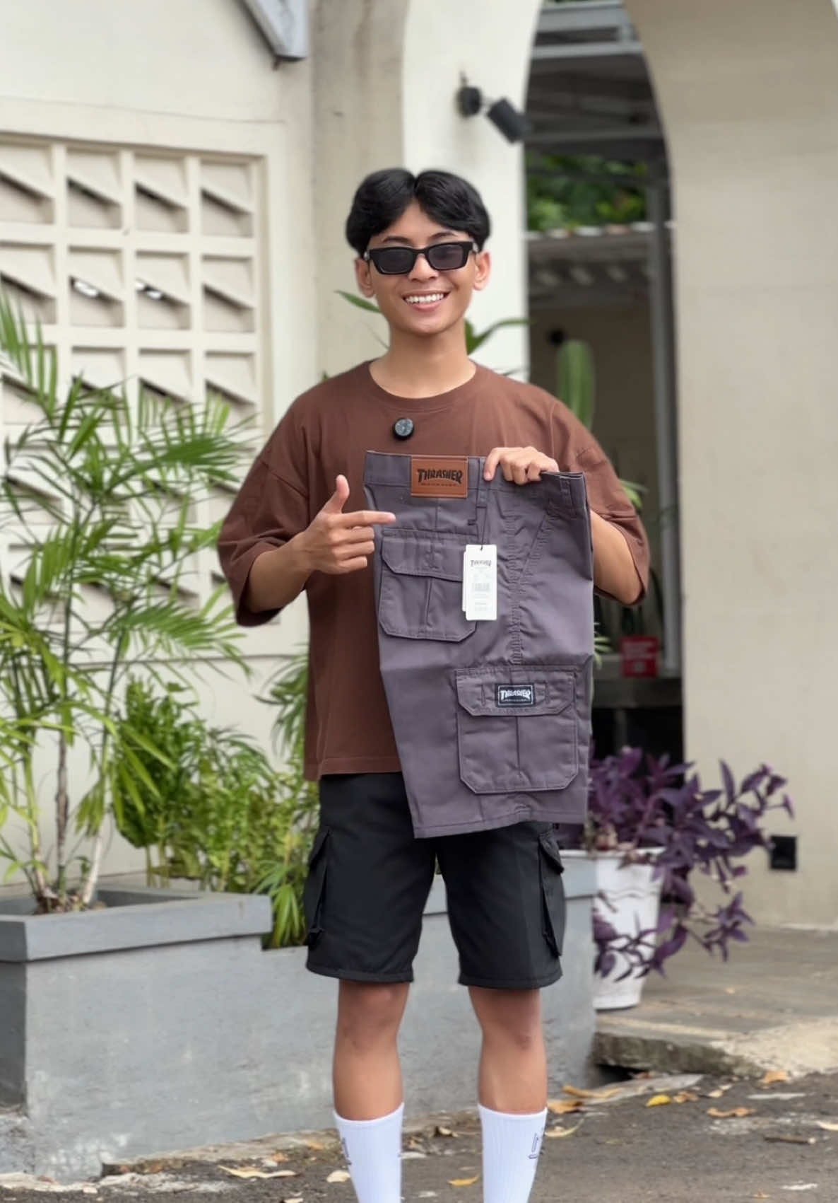 Celana cargo pendek emang se nyaman ini dipakai guys👌 #celanapendek #celanacargo #celanapria #celanapendekpria #celanacargopria 