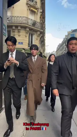 #BTS  パリのテヒョン