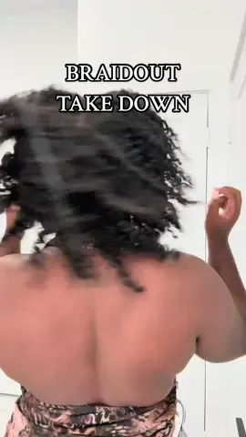 I used @TheDouxxxx mouse and gel to achieve this braid out. For the take down I used @Carol’s Daughter oil to reduce frizz. #braidoutresults #braidoutonnaturalhair #braidouttakedown #naturalhairtiktok #naturalhairstyles 