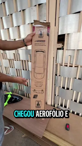 Instalando aerofólio e capas de retrovisor no golf, ficou top demais!🤩 #projetocarro #golfmk7 #fyp #viral 