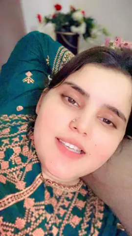 Nadia kon ha 😂😂😂😂