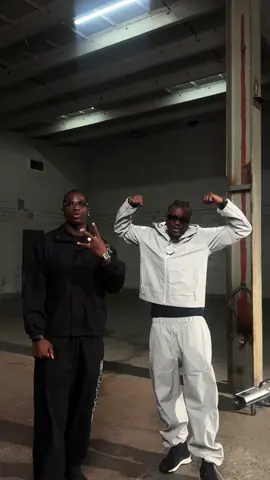 Faut qu’on clippe Bvlgari my G tu dis quoi @Kln Lossa ? 🥂🤝🏾 #jeunessedoree #newmusic