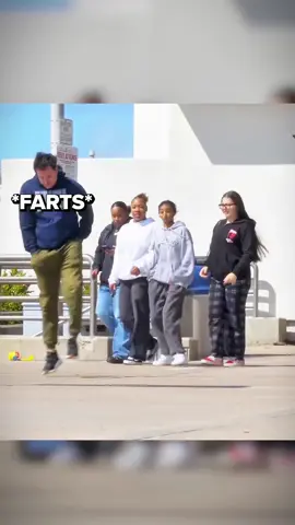 #fart #fartprank #foryou #fypシ  #prank 