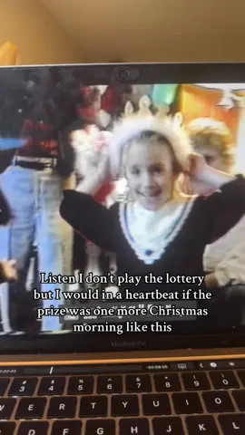 Just know if it weren’t for my Lexapro, I’d typically be ugly crying after making this #christmasnostalgia #homevideos #kidofthe90s #millennialsoftiktok #mygrandparents 