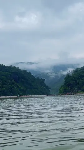 মেঘ,পাহাড়-নদী এ যেন এক কল্পনার জগৎ ❤️