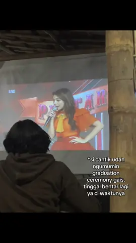 tolong info yang bisa ngehapus tanggal 20 desember biar dia ngga jadi ceremony graduation ges @shaniagracia tinggal last show ya ci  #fyp #foryoupage #graciajkt48 #setlistoriginaljkt48 #shaniagracia 