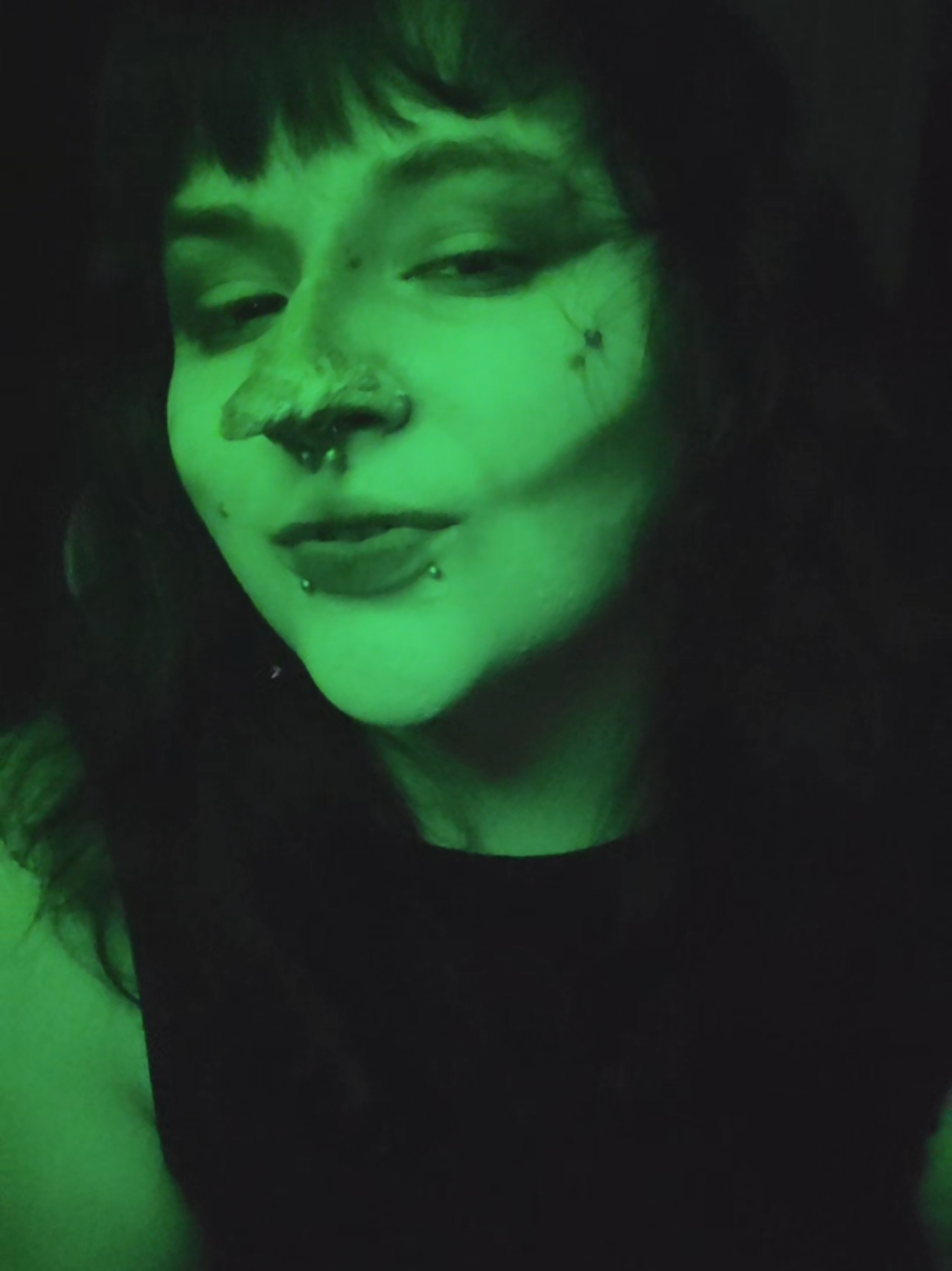 Not proud of this one, but too lazy to do it again. #twintober #latex #sfx #fyp #makeup 