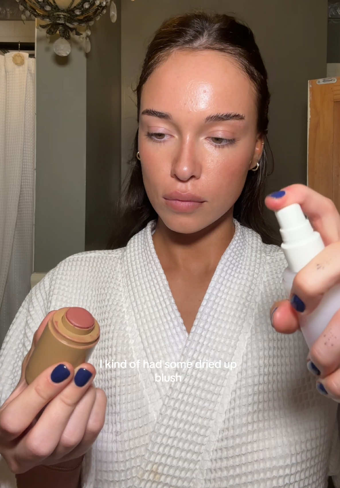 the most versatile product for a hydrated look—Nourishing Milk spray from @COVERGIRL #covergirlpartner #ad 