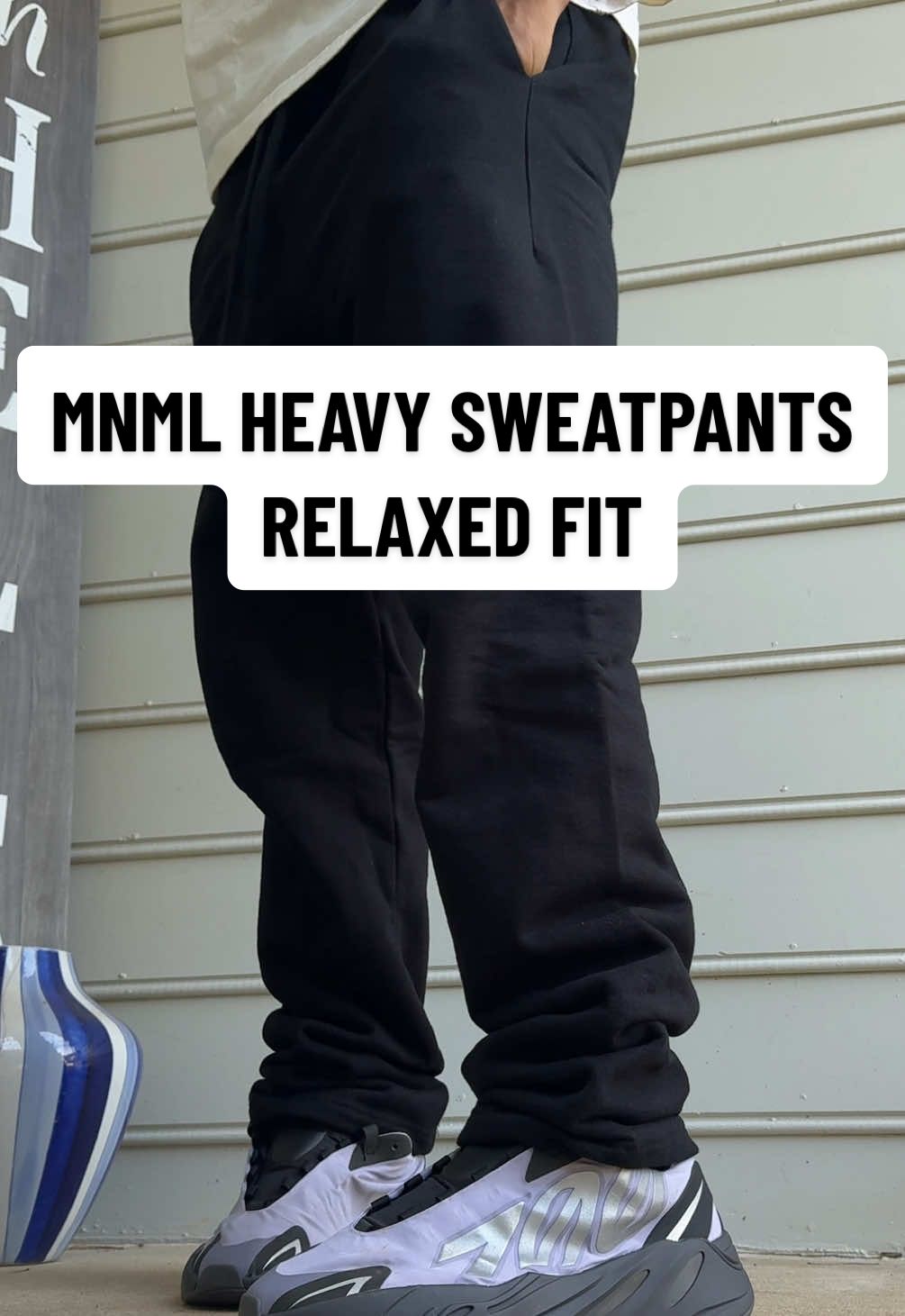 Mnml relaxed heavy sweatpants super comfortable  and fit perfect, i went true to size, tbh yes more of a straight leg baggy fit #sweatpants #comfypants #tiktokshopcreatorpicks #mnml #creatorsearchinsights 